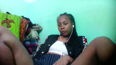 Snapshot of sandra1253099 chatting on 24, 11, 2025 sandra1253099 online show from 24, 11, 2025