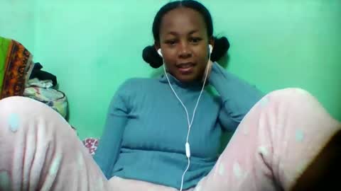 Snapshot of sandra1253099 chatting on 2, 12, 2025 sandra1253099 online show from 2, 12, 2025