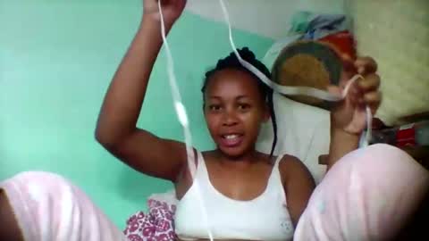 Snapshot of sandra1253099 chatting on 5, 12, 2025 sandra1253099 online show from 5, 12, 2025