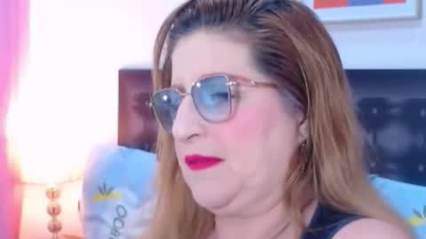 Snapshot of sandra_20_ chatting on 11, 11, 2025 SANDRA online show from 11, 11, 2025