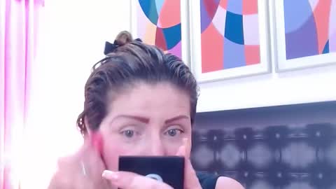 Snapshot of sandra_20_ chatting on 4, 12, 2025 SANDRA online show from 4, 12, 2025