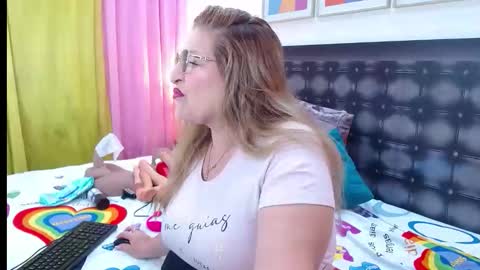 Snapshot of sandra_20_ chatting on 12, 5, 2026 SANDRA online show from 12, 5, 2026