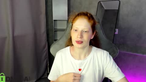 Snapshot of sandra__wilson chatting on 18, 9, 2025 Sandra online show from 18, 9, 2025