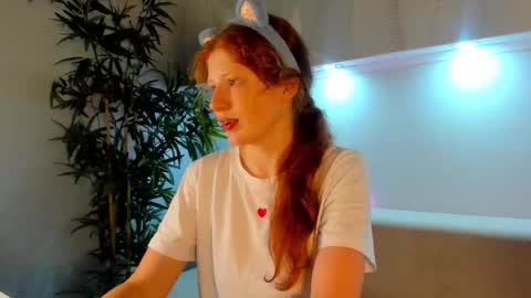 Snapshot of sandra__wilson chatting on 17, 11, 2025 Sandra online show from 17, 11, 2025