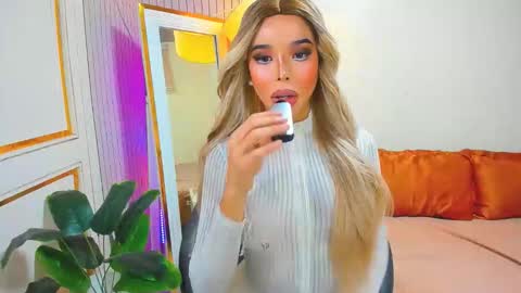 Snapshot of sandra_hornball chatting on 30, 11, 2025 Sandra Hornball online show from 30, 11, 2025