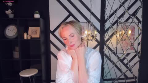 Snapshot of sandra_kind chatting on 6, 2, 2025 Sandra online show from 6, 2, 2025