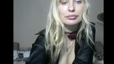 Snapshot of sandraglamour chatting on 6, 3, 2025 Sandra online show from 6, 3, 2025