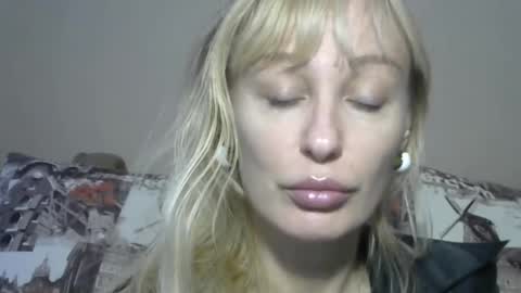 Snapshot of sandraglamour chatting on 7, 10, 2025 Sandra online show from 7, 10, 2025