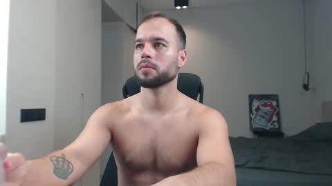Snapshot of sandro_best chatting on 10, 6, 2026 DeAlex online show from 10, 6, 2026
