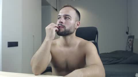 Snapshot of sandro_best chatting on 29, 6, 2026 DeAlex online show from 29, 6, 2026