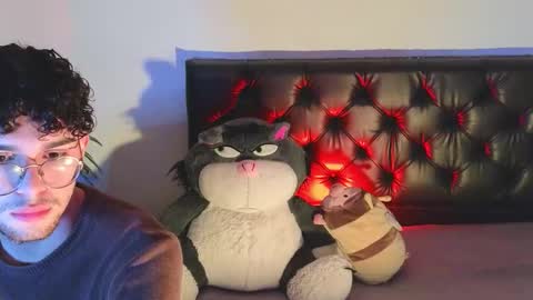 Snapshot of sandro_vitali chatting on 21, 10, 2025 sandro_vitali online show from 21, 10, 2025