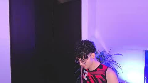 Snapshot of sandro_vitali chatting on 24, 10, 2025 sandro_vitali online show from 24, 10, 2025
