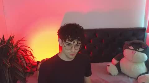 Snapshot of sandro_vitali chatting on 5, 11, 2025 sandro_vitali online show from 5, 11, 2025
