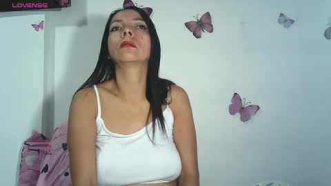 Snapshot of sandy10_vanegas chatting on 6, 12, 2024 sandy10_vanegas online show from 6, 12, 2024