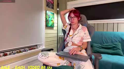 Snapshot of sandy_chris chatting on 5, 2, 2026 Sandy and Chris online show from 5, 2, 2026