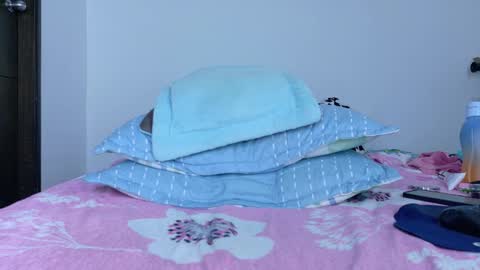 Snapshot of sandylau_ chatting on 12, 11, 2025 sandy online show from 12, 11, 2025