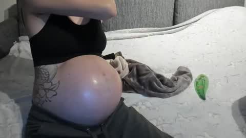 Snapshot of sandysun_shine chatting on 12, 12, 2024 Sandy online show from 12, 12, 2024