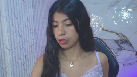 sandyy_tay online show from 12, 4, 2026