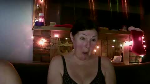 Snapshot of sanroom chatting on 18, 12, 2024 sanroom online show from 18, 12, 2024