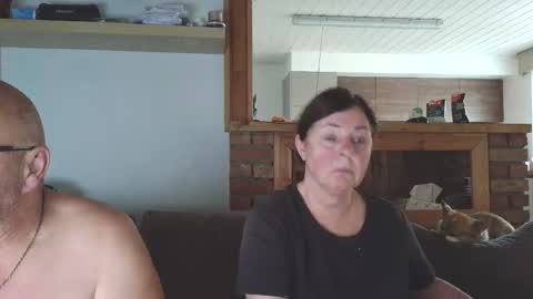 Snapshot of sanroom chatting on 22, 10, 2025 sanroom online show from 22, 10, 2025