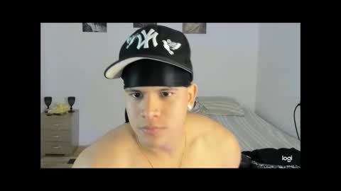 Snapshot of sant_wahlberg chatting on 1, 5, 2026 Sant online show from 1, 5, 2026