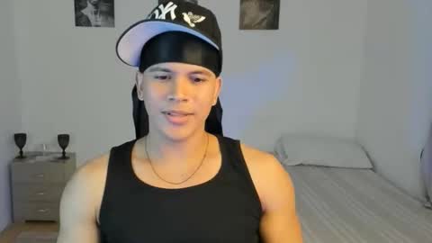 Snapshot of sant_wahlberg chatting on 25, 5, 2026 Sant online show from 25, 5, 2026