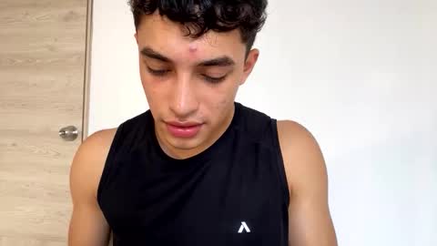 Snapshot of santi36rt chatting on 9, 3, 2026 santi36rt online show from 9, 3, 2026