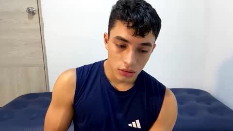 Snapshot of santi36rt chatting on 12, 4, 2026 santi36rt online show from 12, 4, 2026