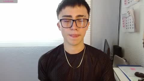 santi_fabulous online show from 28, 12, 2024