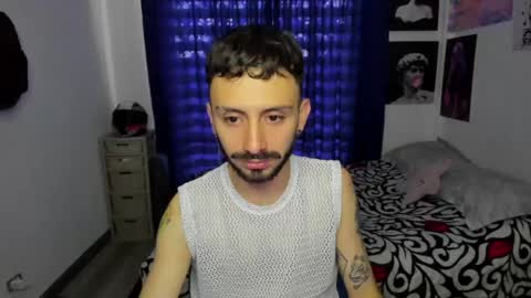 Snapshot of santi_mateo chatting on 14, 4, 2026 Santi online show from 14, 4, 2026