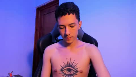 santi_twink19 online show from 10, 2, 2025