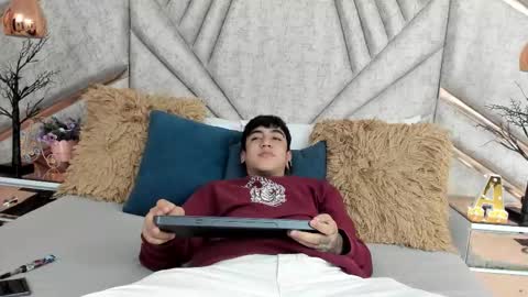 SantiAbader online show from 18, 11, 2025