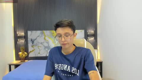 Snapshot of santiago_russo18 chatting on 28, 9, 2025 santiago_russo18 online show from 28, 9, 2025