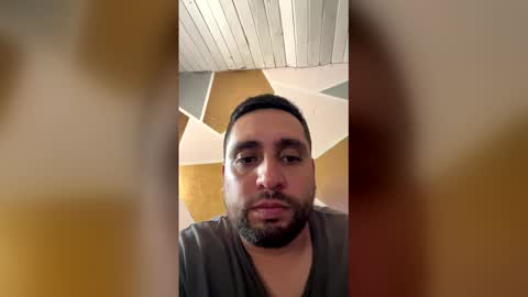 Snapshot of santiagoalvaradoortiz5 chatting on 3, 5, 2026 santiagoalvaradoortiz5 online show from 3, 5, 2026