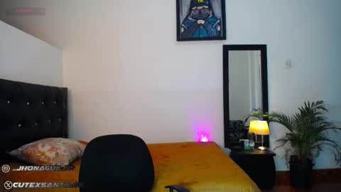 Snapshot of santiagocutex chatting on 22, 9, 2025 SANTAGO online show from 22, 9, 2025