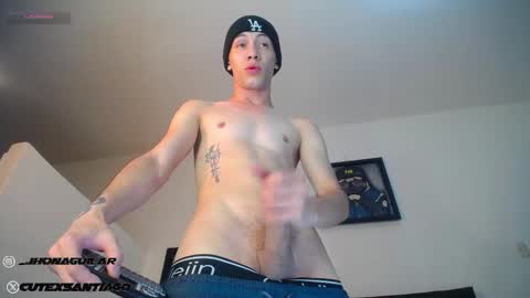 Snapshot of santiagocutex chatting on 8, 10, 2025 SANTAGO online show from 8, 10, 2025
