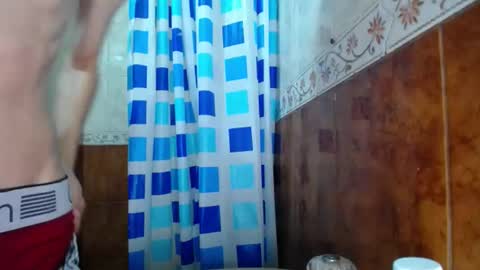 Snapshot of santiagocutex chatting on 9, 11, 2025 SANTAGO online show from 9, 11, 2025