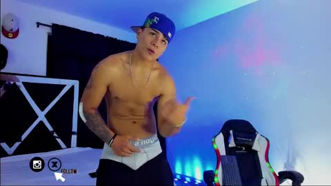 Santi Reyes online show from 13, 2, 2025