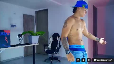 Snapshot of santiagoreyesftt chatting on 1, 8, 2026 santiagoreyesftt online show from 1, 8, 2026