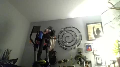 Snapshot of santiagorivera012477 chatting on 20, 10, 2025 santiagorivera012477 online show from 20, 10, 2025