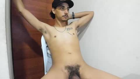 Snapshot of santiagoxxxtreme_ chatting on 15, 12, 2024 Santiago online show from 15, 12, 2024