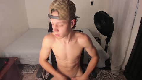 Julius Novachrono  online show from 30, 12, 2024