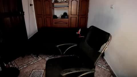 Julius Novachrono  online show from 4, 3, 2025