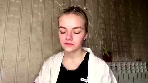 Snapshot of santinalabonne chatting on 27, 6, 2026 Rina online show from 27, 6, 2026