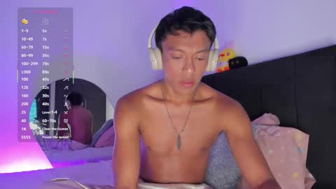 Snapshot of santinaugthy chatting on 2, 3, 2026 santi online show from 2, 3, 2026