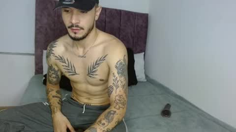 Snapshot of santti_torres chatting on 6, 2, 2026 Santy Torres online show from 6, 2, 2026