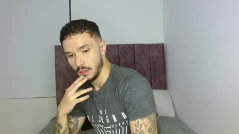 Snapshot of santti_torres chatting on 11, 2, 2026 Santy Torres online show from 11, 2, 2026