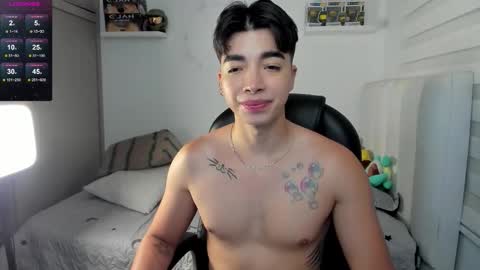 Mr. Santiago online show from 13, 11, 2025