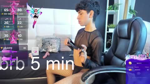 Snapshot of santy_carrington chatting on 13, 12, 2024 Santiago Carrington online show from 13, 12, 2024