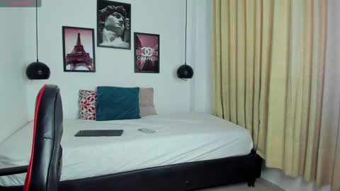 Snapshot of santy_carrington chatting on 21, 12, 2024 Santiago Carrington online show from 21, 12, 2024